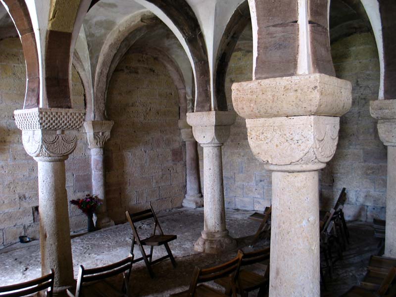 romanisch-byzantinisch-maurische Krypta unter dem Westbau