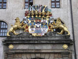 Schloss Hartenfels mit dem Wappen des Kurfrsten Johann Friedrich des Gromtigen 