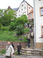 Abgang auf steiler Treppe von der Burg nach Tragnitz