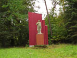 dieses Lenindenkmal hat wahrscheinlich als einziges auf dem Boden Deutschlands berlebt.
