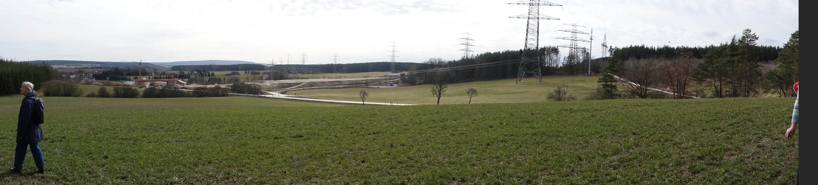 das Problem entsteht erst noch durch die Anbindung des Rudolstadt-Saalfelder Raumes an die A71 neben Traszdorf!