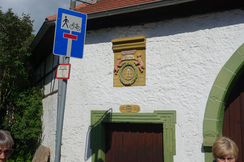Hauszeichen an der ehemaligen Muehle und heutigen Toepfermuehle in Moebisburg