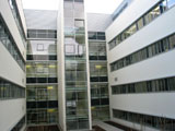 Innenhof im Funktionsgebäude Klinikum 2000 Jena