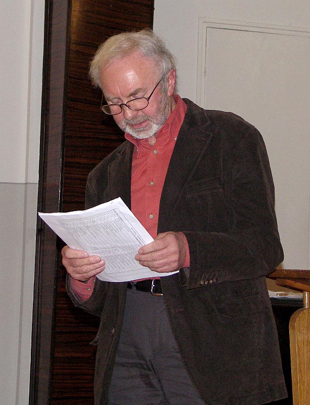 Dr. Bernd Dahm beim Verlesen seiner Gedanken