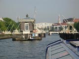 Wasser - Bruecken - Boote = Amsterdam