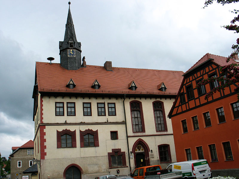 Orlam?nder Rathaus - nur links unten ist von 1690