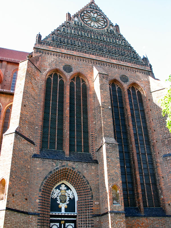 Giebel des s?dlichen Querhauses der Nicolaikirche