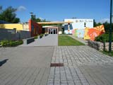 Kindergarten oder Kindertagesstätte nahe an Hundertwasser