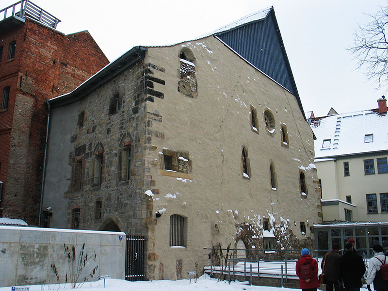 Die baulich-sanierte Alte Synagoge von Erfurt (West- & Nordwand)