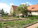 der Krutergarten des Klosters ist ein gutes Beispiel fr die Wirtschaftlichkeit im Kloster