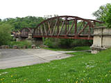 die alte Carl-Alexander-Brücke über die Saale - heute nur noch Fuß- und Radfahrerbrücke