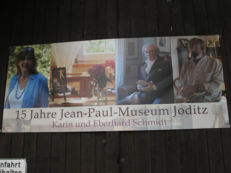 einfach sehenswert - das Privatmuseum der Familie Schmidt in Joditz - auch der Garten ist gepr?gt vom Kunstverst?ndnis des Paares