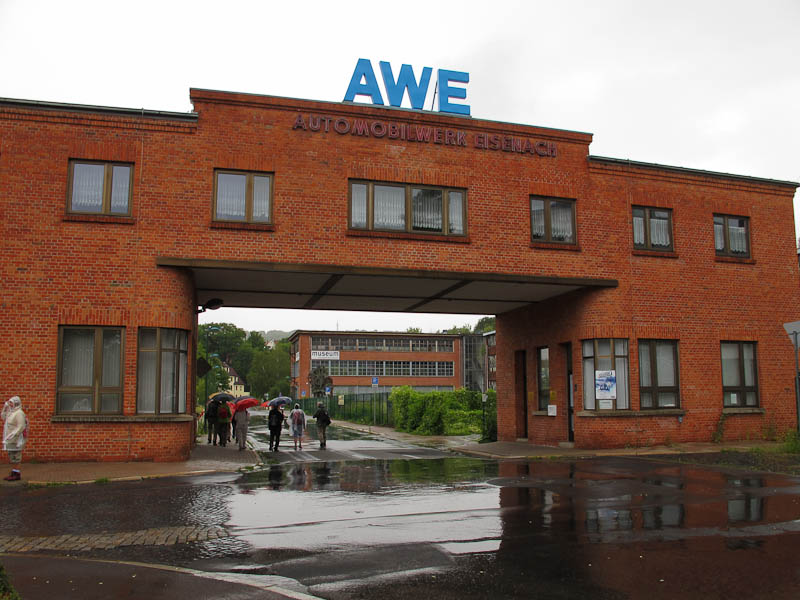 Eingangsbauwerk des ehemaligen Autowerkes in Eisenach - Hersteller des in der DDR legend?ren "Wartburg" 