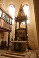 in der Marienkirche der neu aufgestellte restaurierte Kanzel-Pyramiden-Altar von 1694