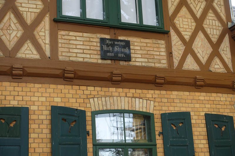 in diesem Haus in der Erfurter Straße wohnte Richard Strauß !